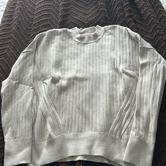 Abercrombie & Fitch Knit Set - Picture 4 of 5